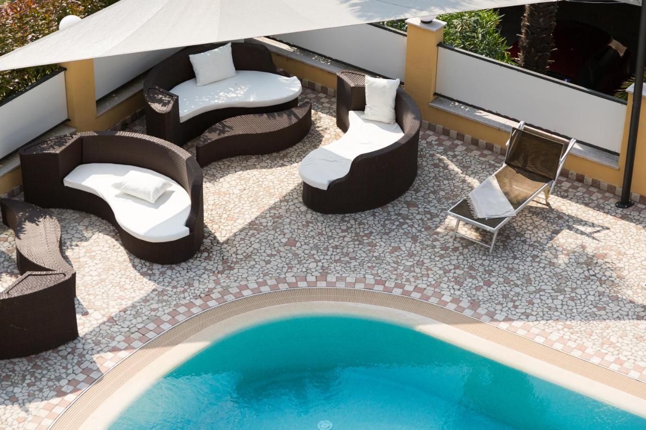 New Garden Hotel Torbole Sul Garda ภายนอก รูปภาพ
