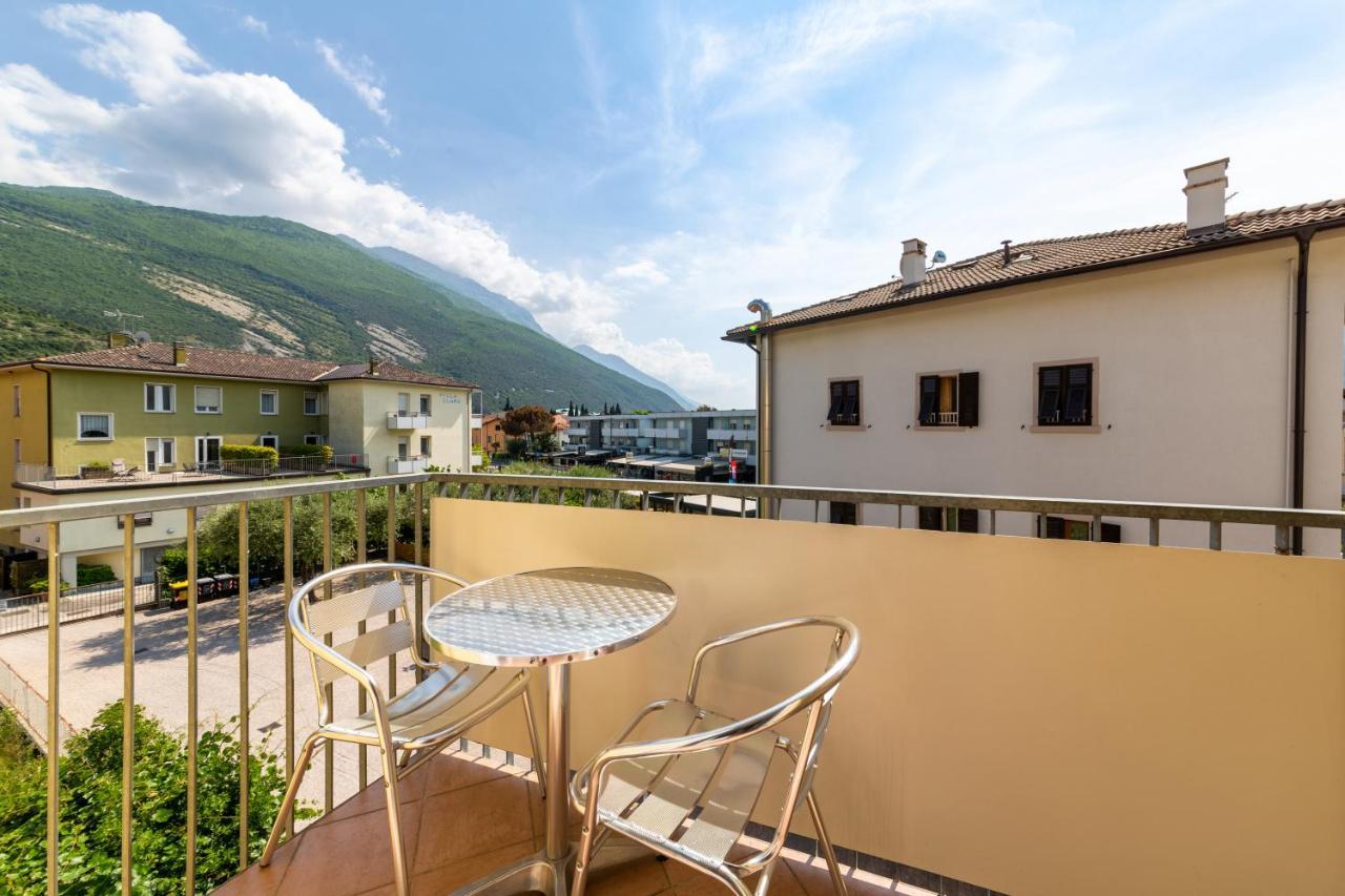 New Garden Hotel Torbole Sul Garda ภายนอก รูปภาพ