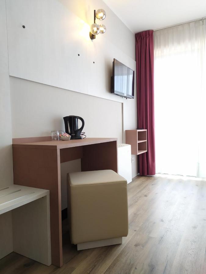 New Garden Hotel Torbole Sul Garda ภายนอก รูปภาพ
