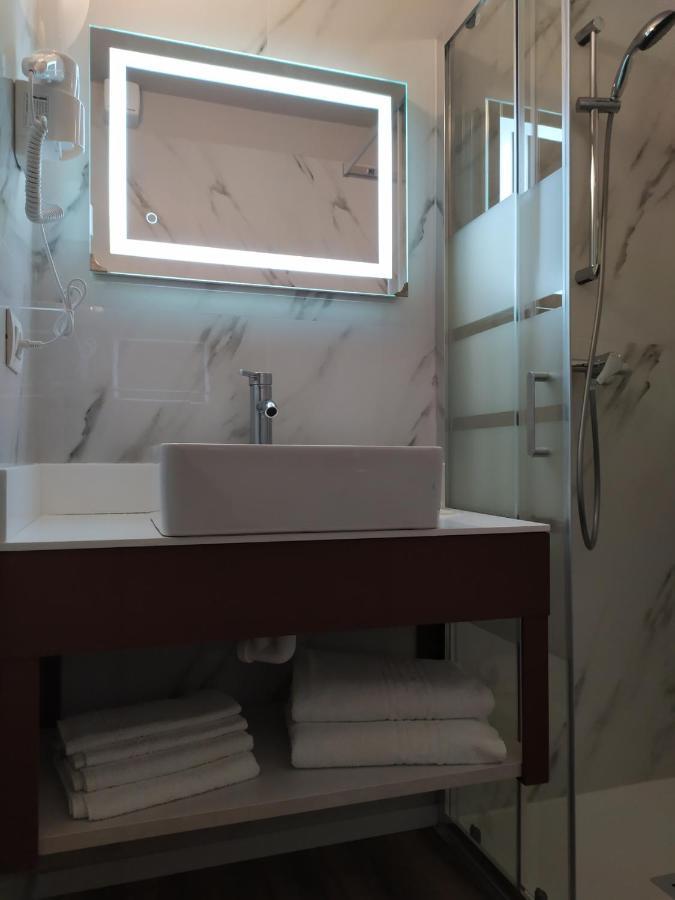 New Garden Hotel Torbole Sul Garda ภายนอก รูปภาพ