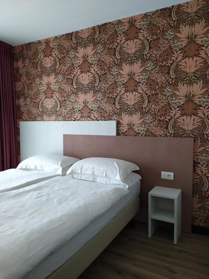New Garden Hotel Torbole Sul Garda ภายนอก รูปภาพ