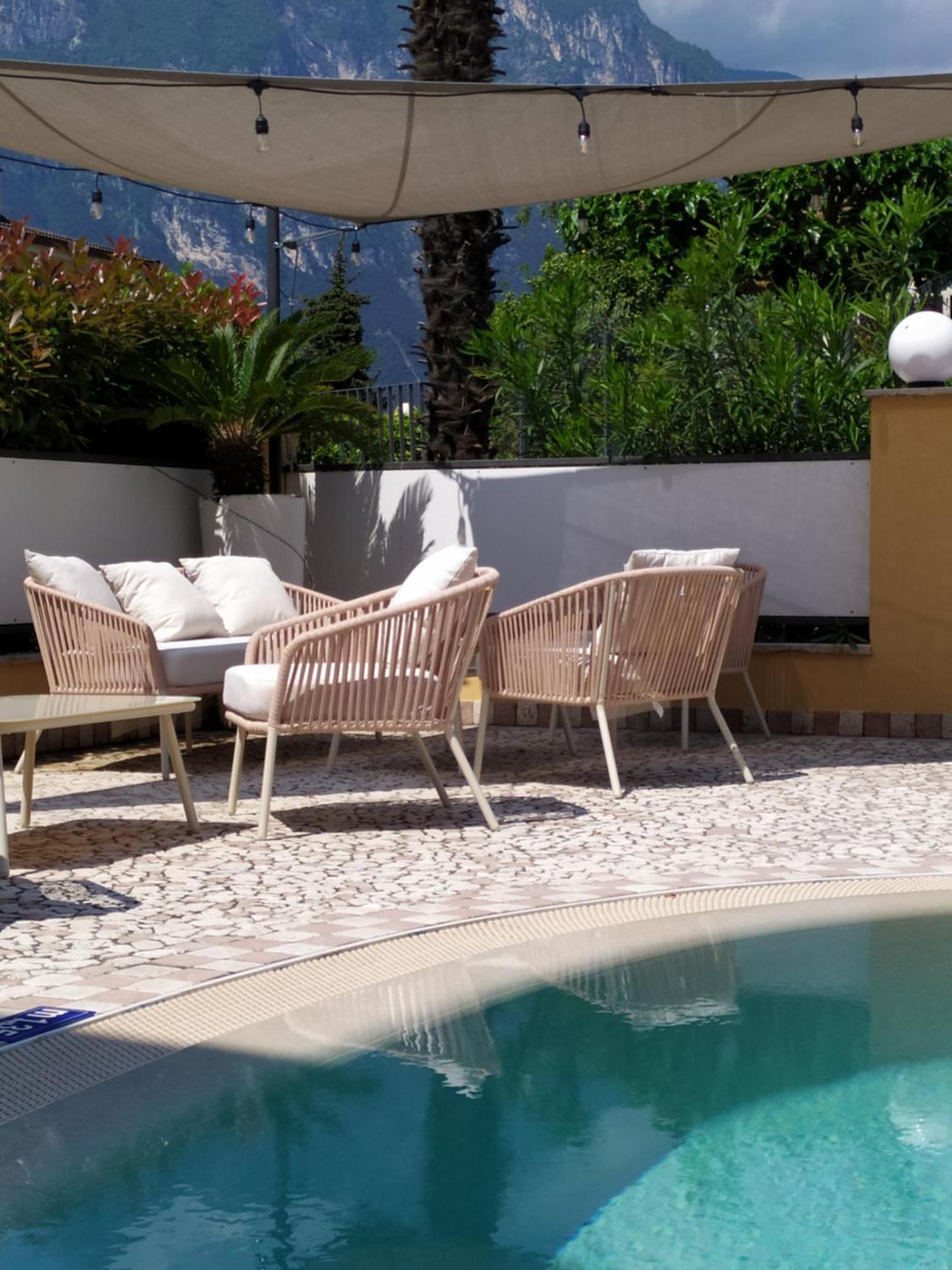 New Garden Hotel Torbole Sul Garda ภายนอก รูปภาพ