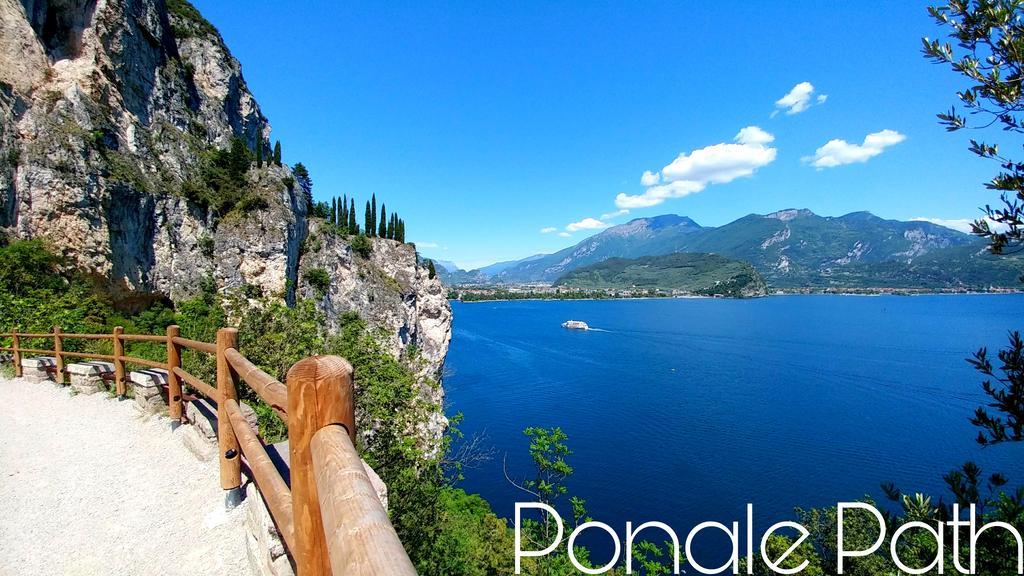 New Garden Hotel Torbole Sul Garda ภายนอก รูปภาพ